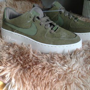 nike air force 1 sage low olive aura